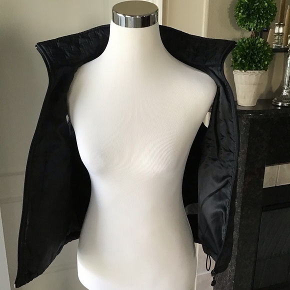 Vintage Tommy Hilfiger Quilted Vest Jacket MEDIUM Black Nylon Sleeveless TH Logo - Picture 11 of 16